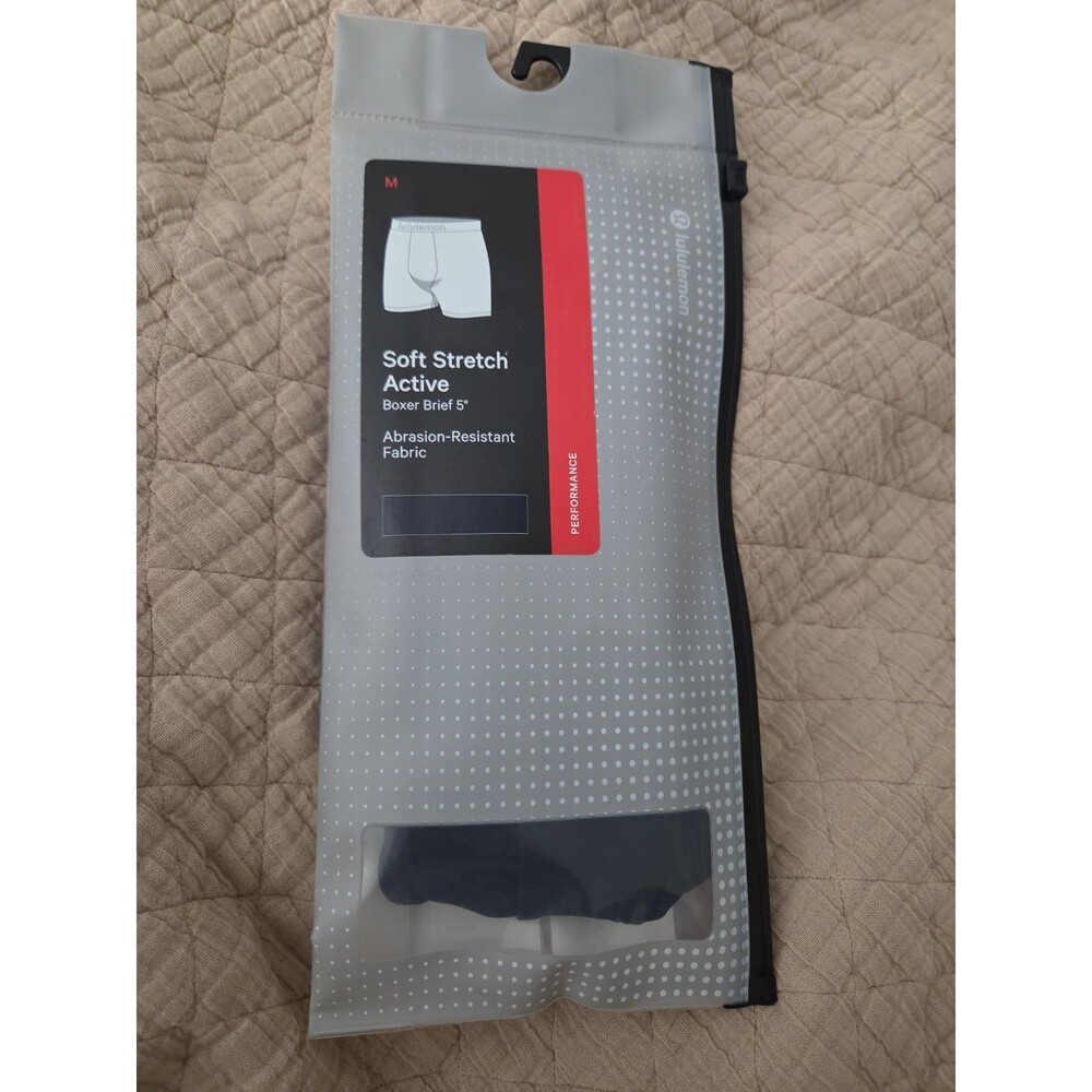 Lululemon Soft Stretch Active Boxer Brief 5" Men's M True Navy Blue NWT